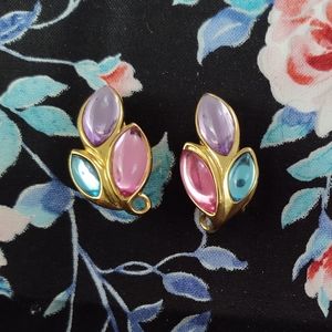 Vintage triari clip on earrings